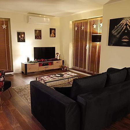 Apartament 80M2 Z 70M2 Tarasem -W Pelni Wyposazony - Wyjatkowe Centrum Miasta Wloclawek Exterior foto