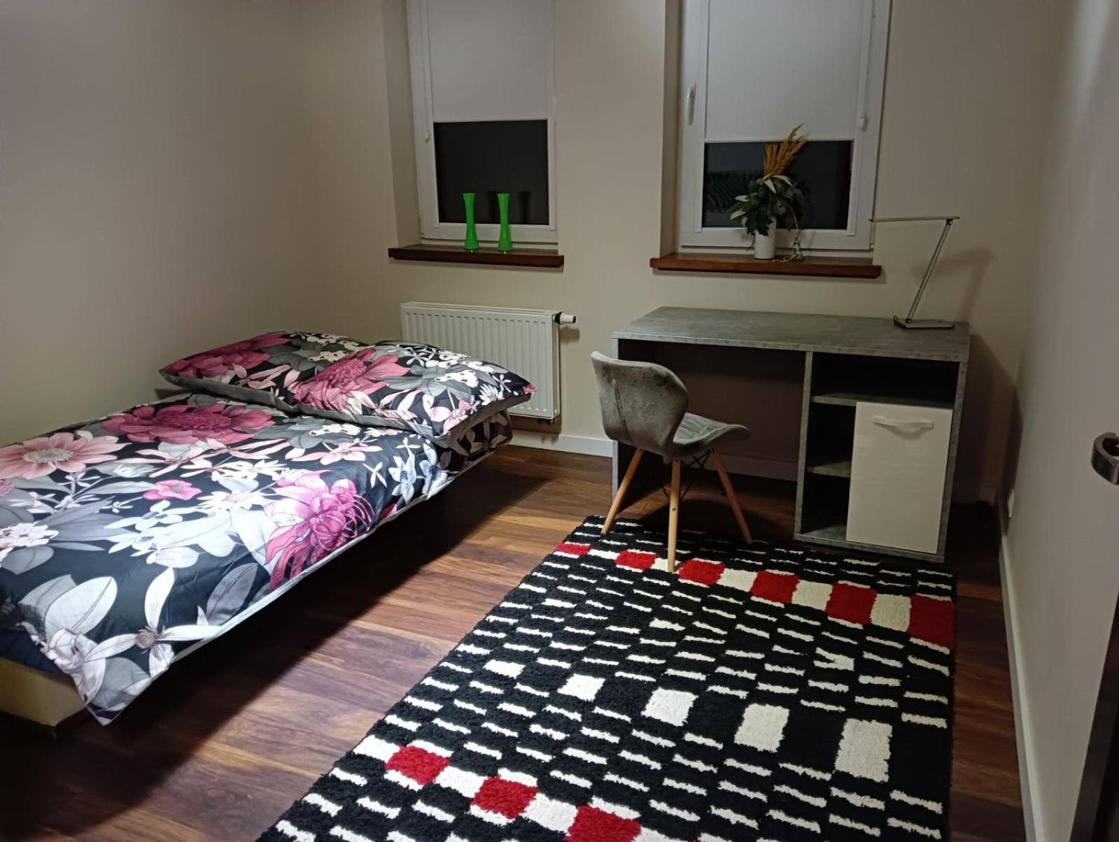 Apartament 80M2 Z 70M2 Tarasem -W Pelni Wyposazony - Wyjatkowe Centrum Miasta Wloclawek Exterior foto